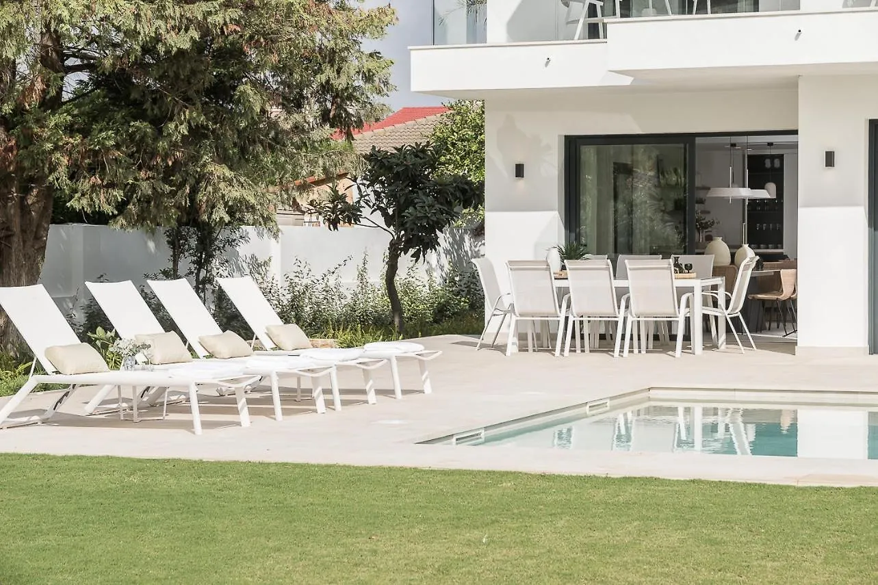 Homeclub Villa Con Piscina Privada En Guadalmar Malaga Spain