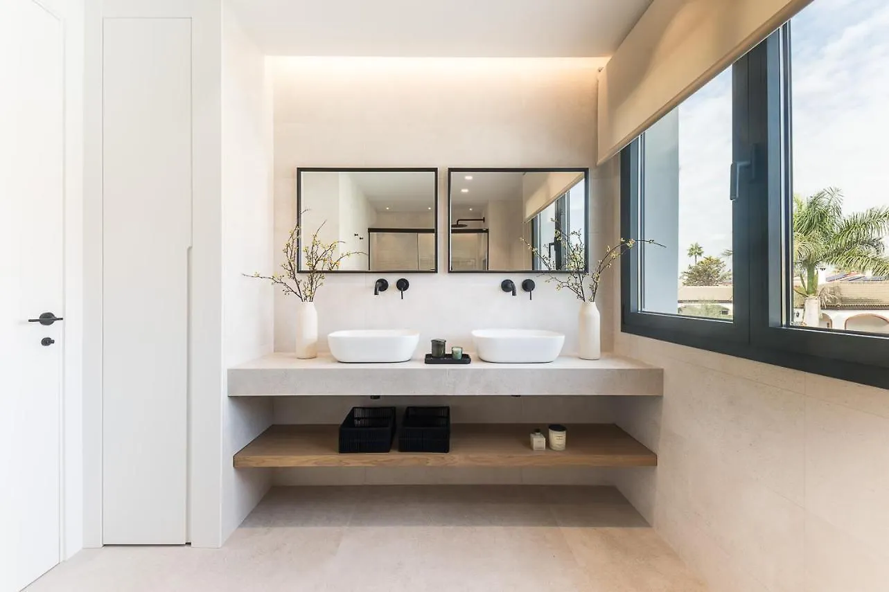 Homeclub Villa Con Piscina Privada En Guadalmar Malaga