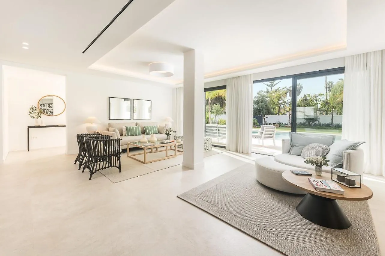 Homeclub Villa Con Piscina Privada En Guadalmar Malaga