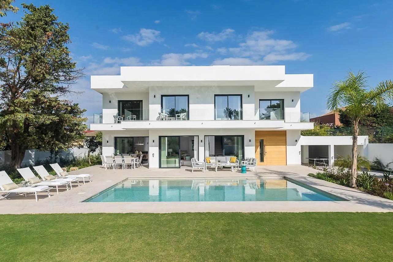 Homeclub Villa Con Piscina Privada En Guadalmar Malaga 0*,